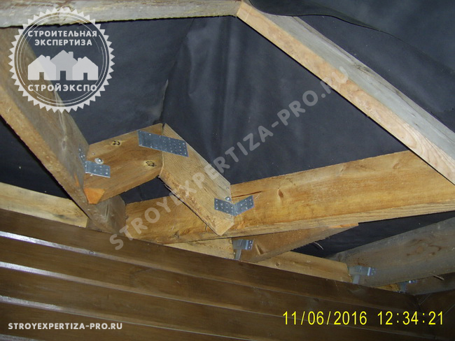 экспертиза дефектов монтажа деревянных конструкций крыши