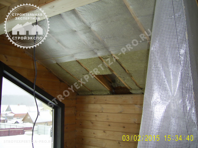 Повреждение конструкций крыши и стен коттеджа из-за отсутствия вентиляции